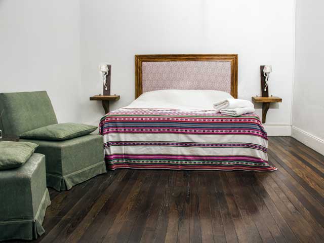 Habitaciones con estilo y muebles decó.